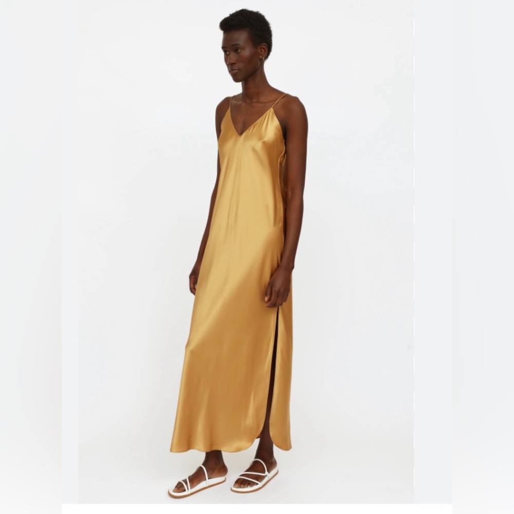Banana Republic gold dreamer silk maxi dress size XS (sold out quickly)